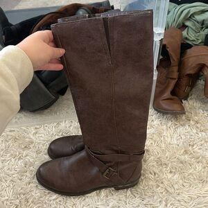 Brown boots